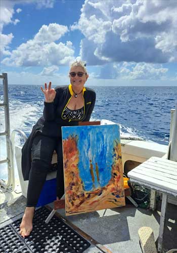 Marion H. Underwater Painter
